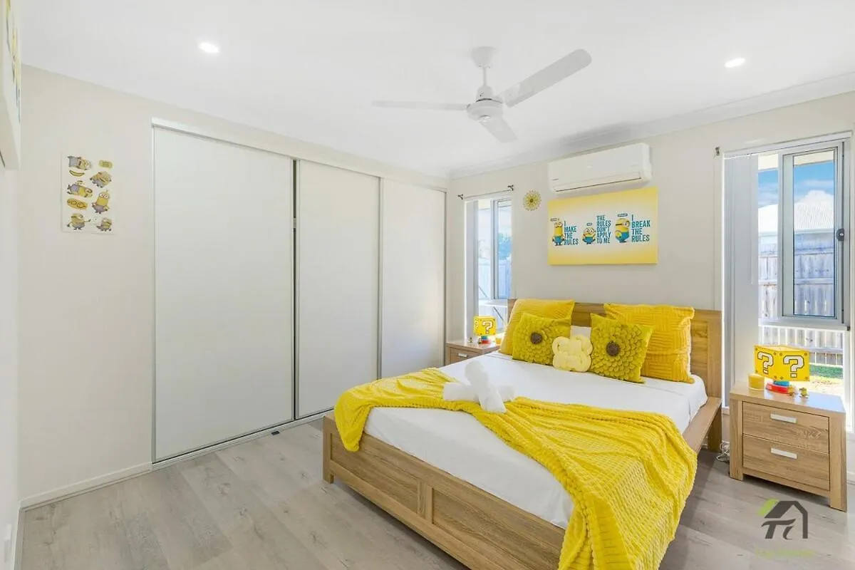 Holiday home Universal Movie World -Close To Everything Pimpama Australia